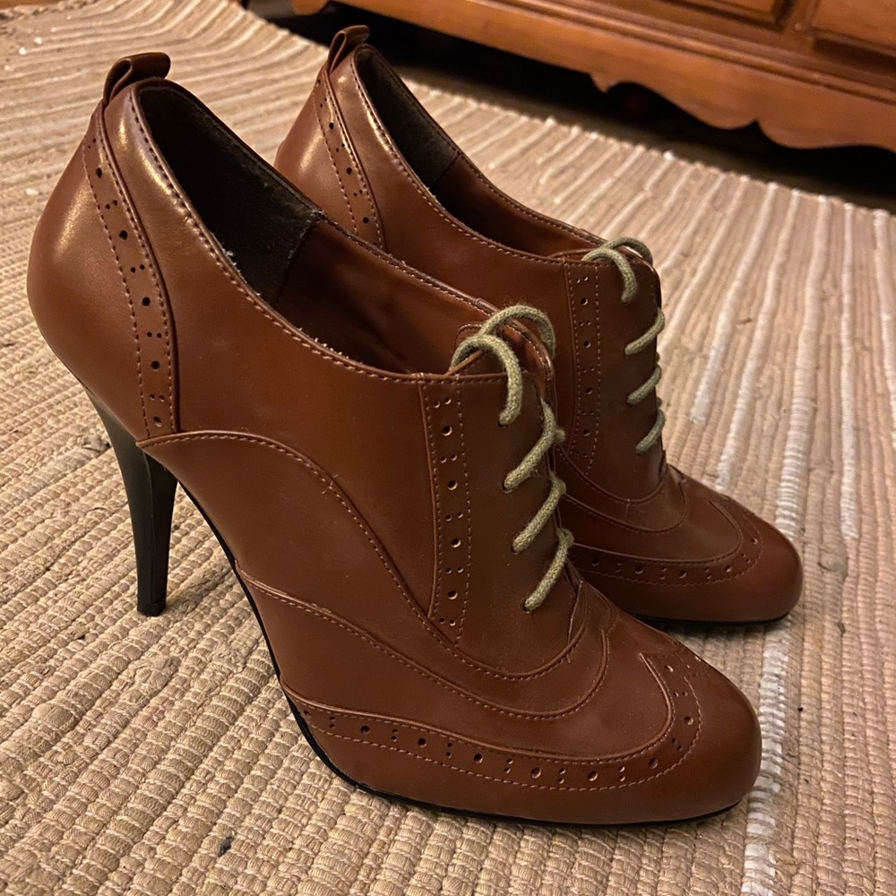 Call it Spring Heel - Picture 2 of 3